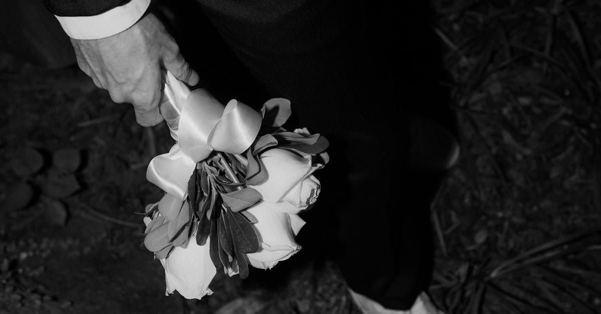 Creative Ideas for Ceremony Floral Backdrops