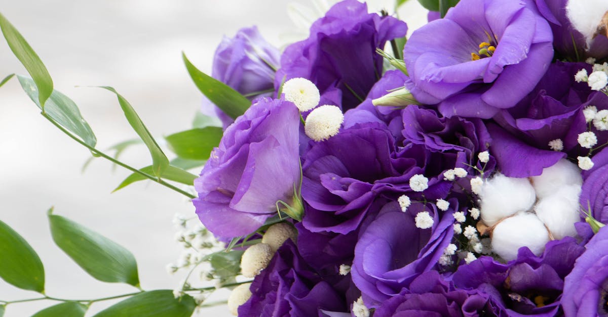 Rustic Charm: How to Incorporate Natural Elements into Your Wedding Florals