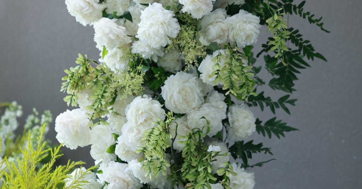 Unique Vintage Containers: Ideas for Rustic Floral Displays